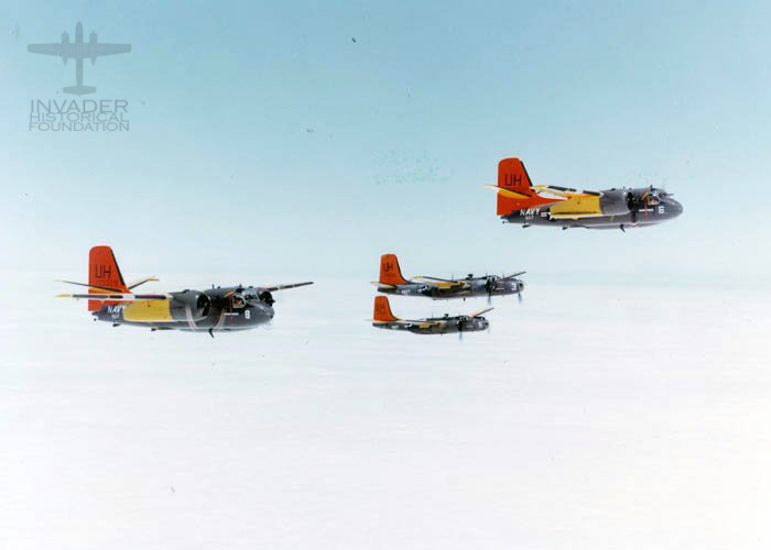File:VU-7. 2 UB-26Js and 2 US-2Cs in flight. San Diego, cir 1963. Tailhook Assoc WM.jpg