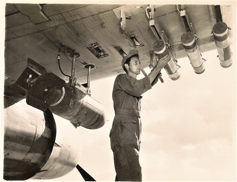 File:Flares.jpg
